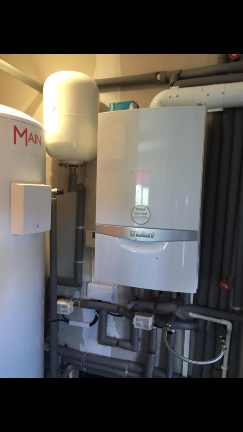 Vaillant boiler and cylinder installled