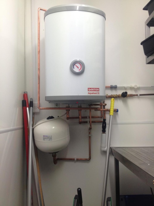 hot water cylinder installed in dartmouth