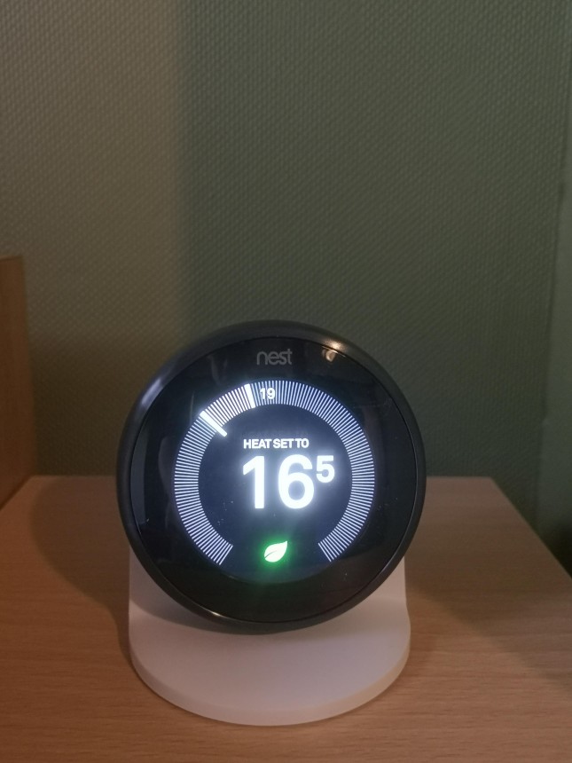 Nest smart thermostat 