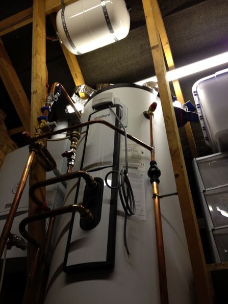 High tech unvented cylinder with ebus controls