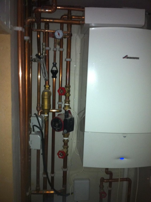 Worcester 40 cdi boiler & associated pipework