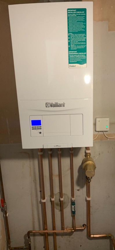 Vaillant Ecofit Pure 824 with Hive Smart Thermostat